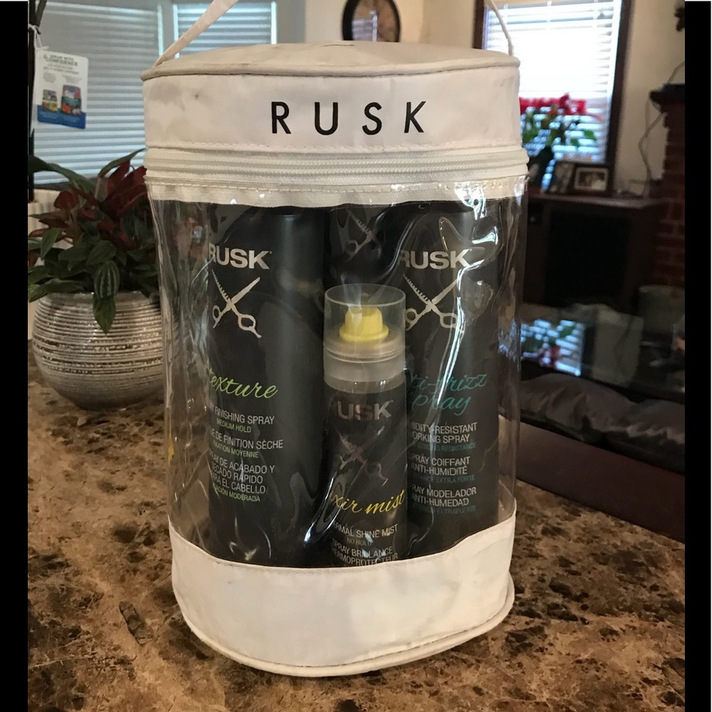 Rusk hair care set